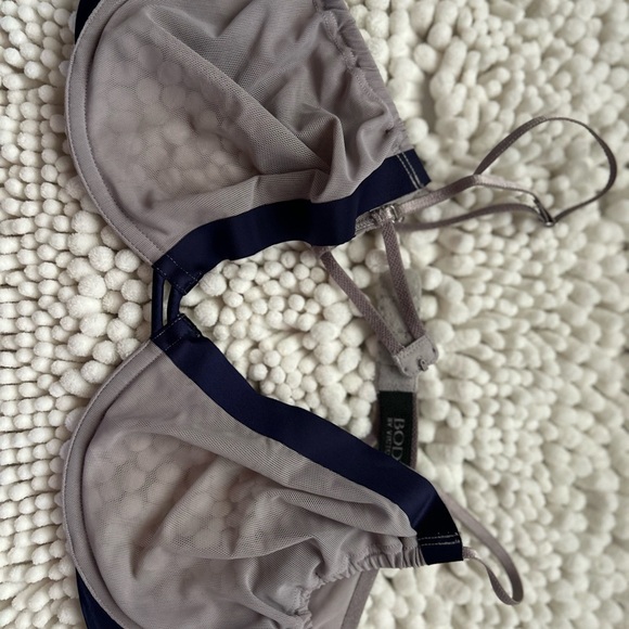 Victoria's Secret Gray and Navy Bra - Picture 4 of 8